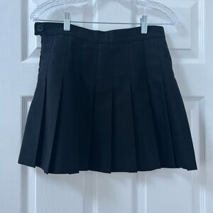 VINTAGE American Apparel Classic Black Pleated Skirt